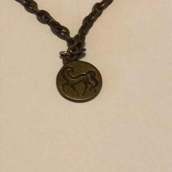 Niquea.d Goddess Locket - Picture 4 of 7